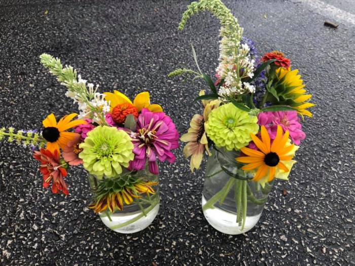 Freight House Farmers Market Quad Cities ♥ Locals Love Us