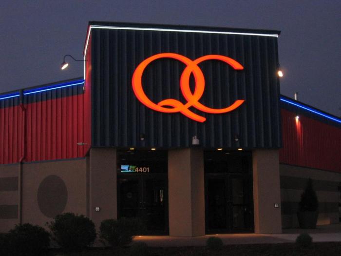 QC Family Entertainment Quad Cities ♥ Locals Love Us